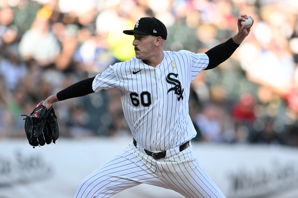 Chicago White Sox starter Bryan Hudson delivers a pitch during the first inning of a baseball game against the Minnesota Twins, Sunday, Sept. 6, 2026, in Chicago. (AP Photo/Paul Beaty)