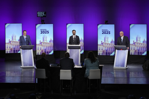 From left, Independent candidate former New York Gov. Andrew Cuomo, Democratic candidate Assemblyman Zohran Mamdani and Republican candidate Curtis Sliwa participate in a second New York City mayoral debate at LaGuardia Performing Arts Center at LaGuardia Community College in the Queens borough of New York, Wednesday, Oct. 22, 2025. (Hiroko Masuike/The New York Times via AP, Pool) From left, Independent candidate former New York Gov. Andrew Cuomo, Democratic candidate Assemblyman Zohran Mamdani and Republican candidate Curtis Sliwa participate in a second New York City mayoral debate at LaGuardia Performing Arts Center at LaGuardia Community College in the Queens borough of New York, Wednesday, Oct. 22, 2025. (Hiroko Masuike/The New York Times via AP, Pool)