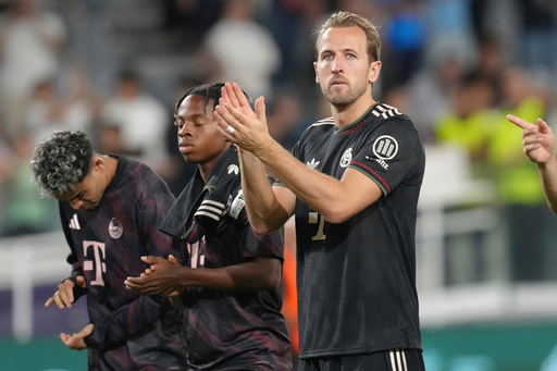 Bayern's Harry Kane, right, with teammates applaud their fans after the Champions League opening phase soccer match between Pafos FC and FC Bayern Munich at Alphamega stadium in Limassol, Cyprus, Tuesday, Sept. 30, 2025. (AP Photo/Petros Karadjias) Bayern's Harry Kane, right, with teammates applaud their fans after the Champions League opening phase soccer match between Pafos FC and FC Bayern Munich at Alphamega stadium in Limassol, Cyprus, Tuesday, Sept. 30, 2025. (AP Photo/Petros Karadjias)