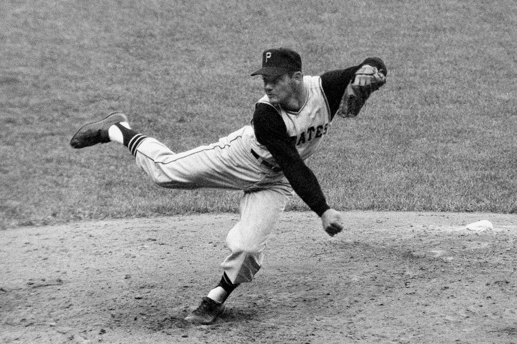 FILE - Pittsburgh Pirates relief pitcher Roy Face, follows through after serving up a ninth pitch against the Yankees in fifth World Series game at Yankee Stadium, Oct. 10, 1960, in New York. (AP Photo, File)