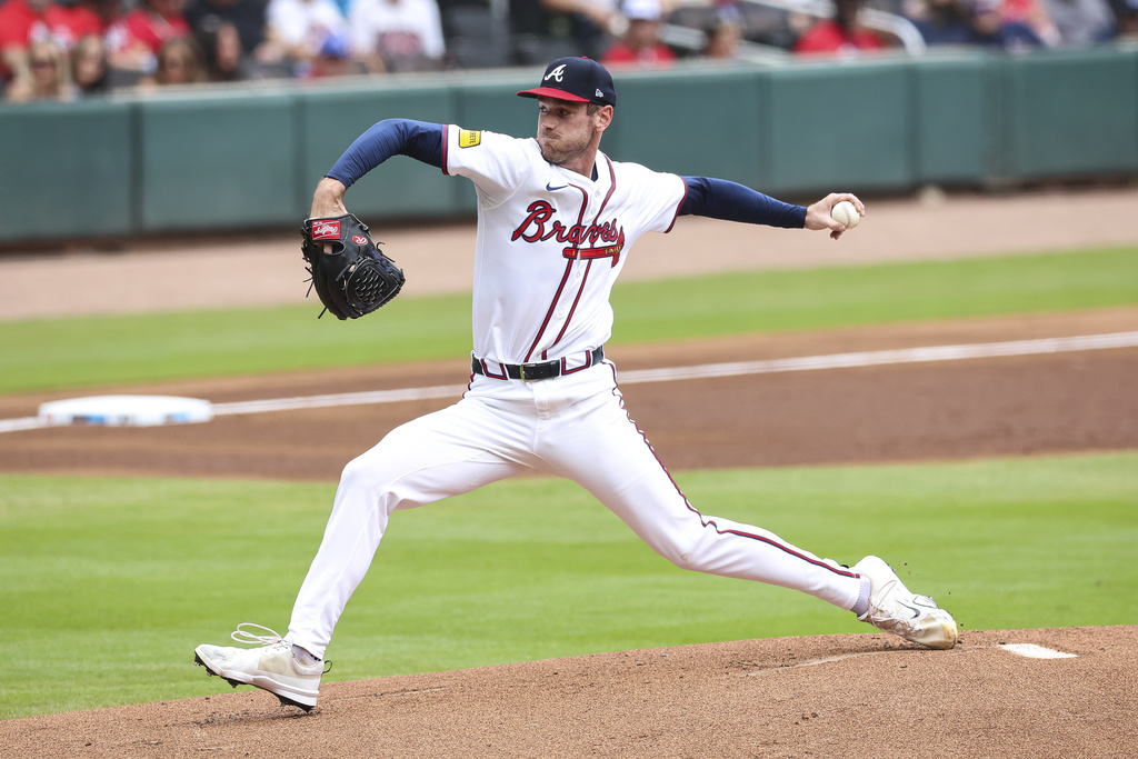 Atlanta Braves pitcher Joey Wentz delivers in the first inning of a baseball game against the Miami Marlins, Sunday, Aug. 10, 2025, in Atlanta. (AP Photo/Colin Hubbard)