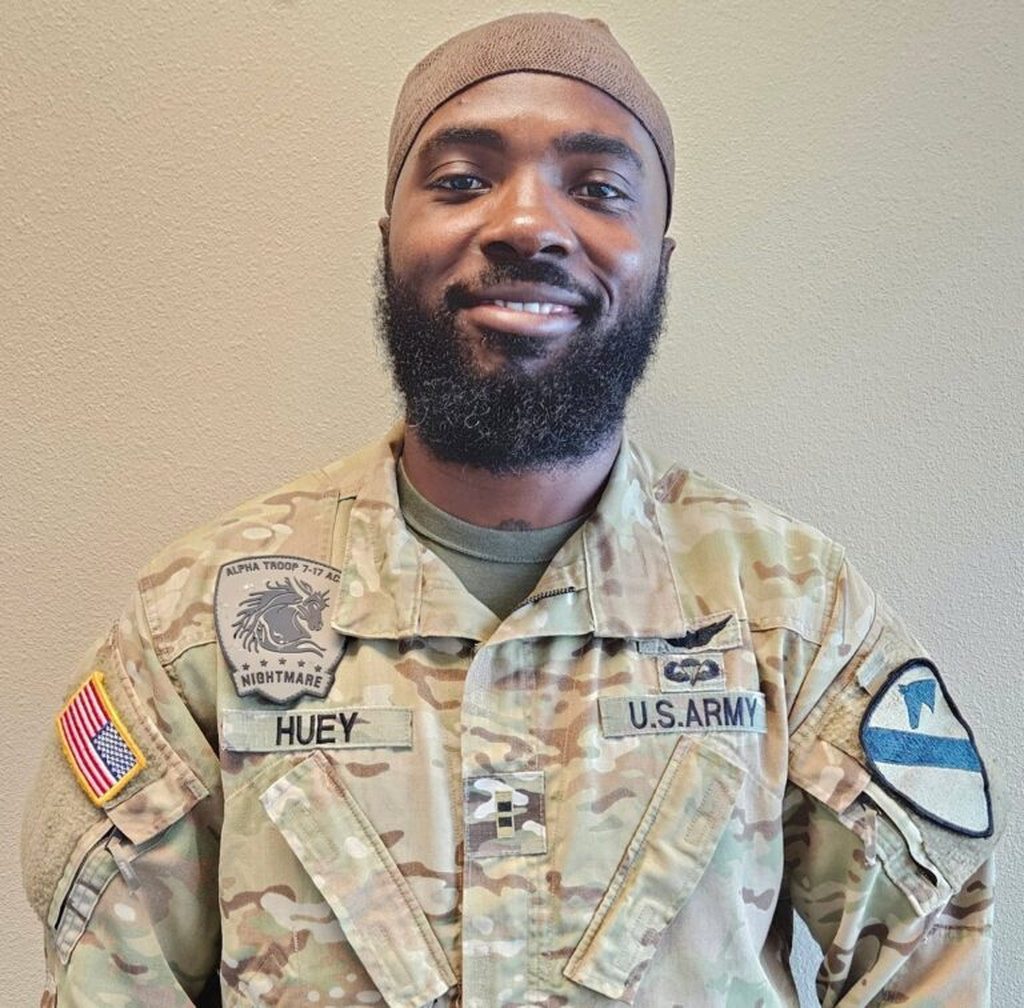 This undated photo provided by the U.S. Army on Friday, Aug. 14, 2026, shows Chief Warrant Officer 2 Deontre T. Huey. (U.S. Army via AP)