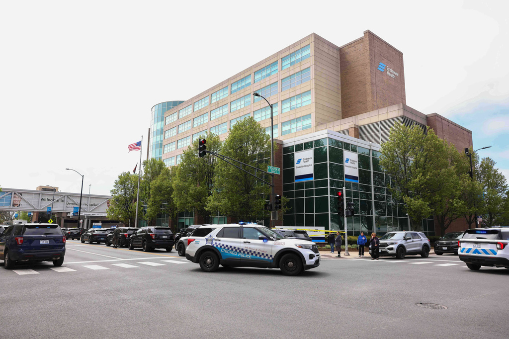 Police work the scene outside Endeavor Health Swedish Hospital in Lincoln Square, Saturday, April 25, 2026 in Chicago. (Anthony Vazquez/Chicago Sun-Times via AP)