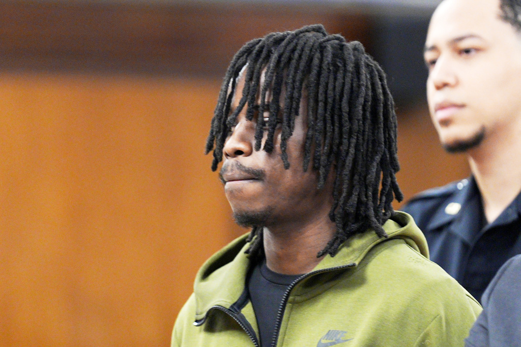 Gusmane Coulibaly is arraigned in Manhattan Criminal Court, Thursday, Feb. 26, 2026, in New York, after he was arrested for getting into a snowball fight with the NYPD. (Curtis Means/The Daily Mail via AP, Pool)