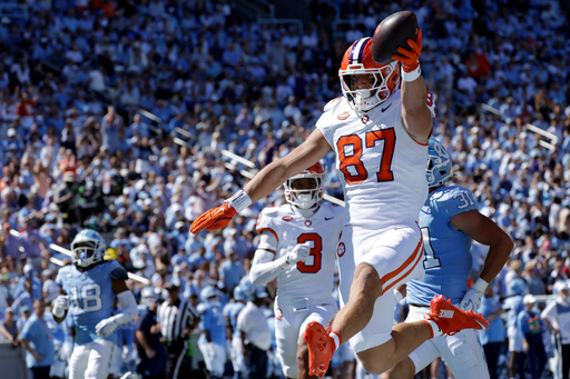 Clemson tight end Christian Bentancur (87) scores a touchdown during the first half of an NCAA college football game against North Carolina, Saturday, Oct. 4, 2025, in Chapel Hill, N.C. (AP Photo/Chris Seward) Clemson tight end Christian Bentancur (87) scores a touchdown during the first half of an NCAA college football game against North Carolina, Saturday, Oct. 4, 2025, in Chapel Hill, N.C. (AP Photo/Chris Seward)