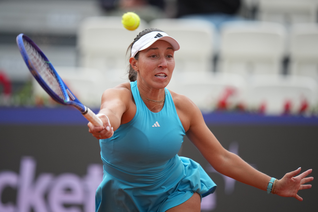 United States' Jessica Pegula returns the ball to Switzerland's Rebeka Masarova, during their match at the Italian Open tennis tournament in Rome, Sunday, May 10, 2026. (AP Photo/Andrew Medichini)