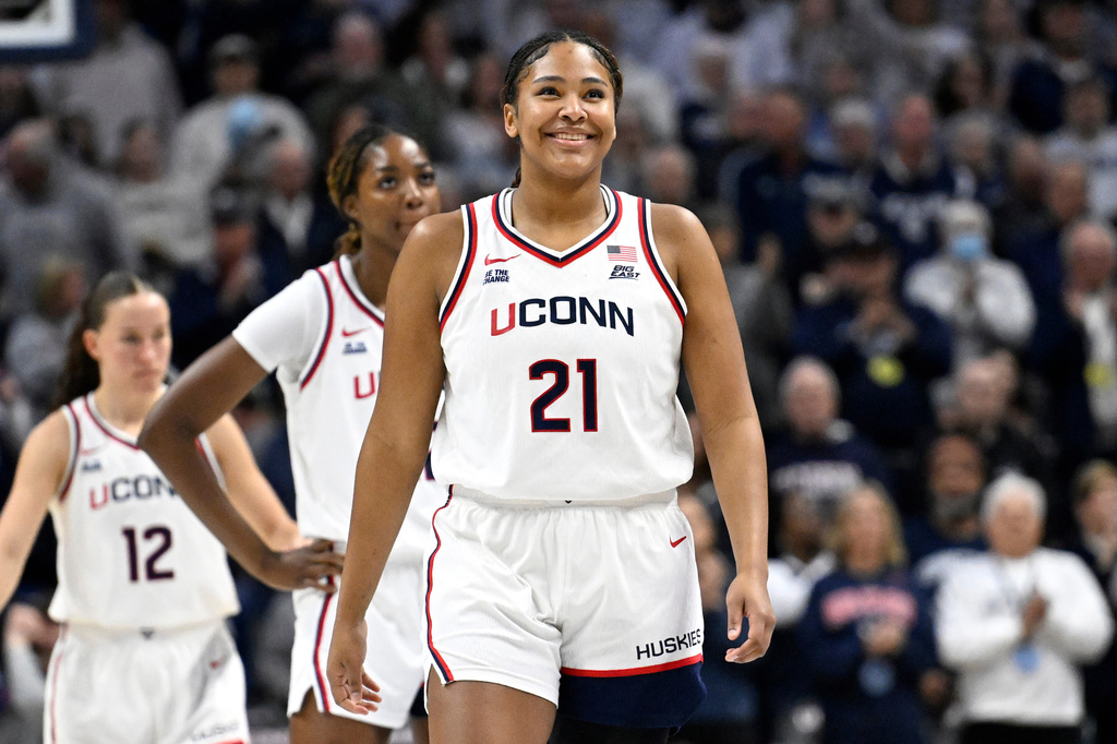 FILE - UConn forward Sarah Strong (21) in the first half of an NCAA college basketball game against Notre Dame, Monday, Jan. 19, 2026, in Storrs, Conn. (AP Photo/Jessica Hill, File)