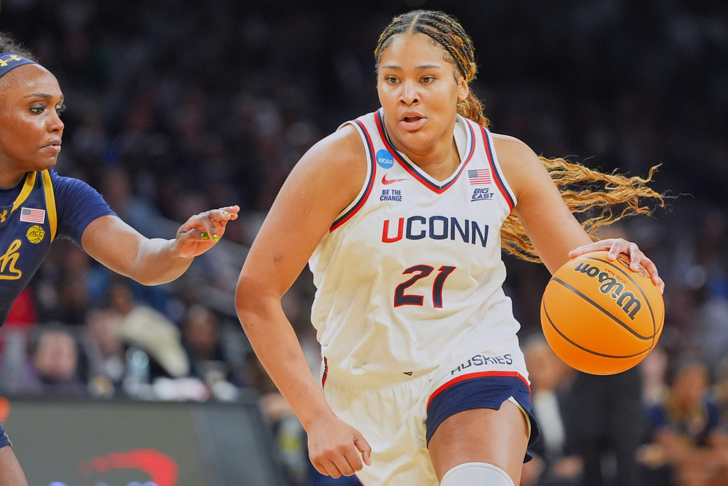 FILE - UConn forward Sarah Strong drives against Notre Dame during the second half in the Elite Eight of the NCAA college basketball tournament, Sunday, March 29, 2026, in Fort Worth, Texas. (AP Photo/LM Otero, File)
