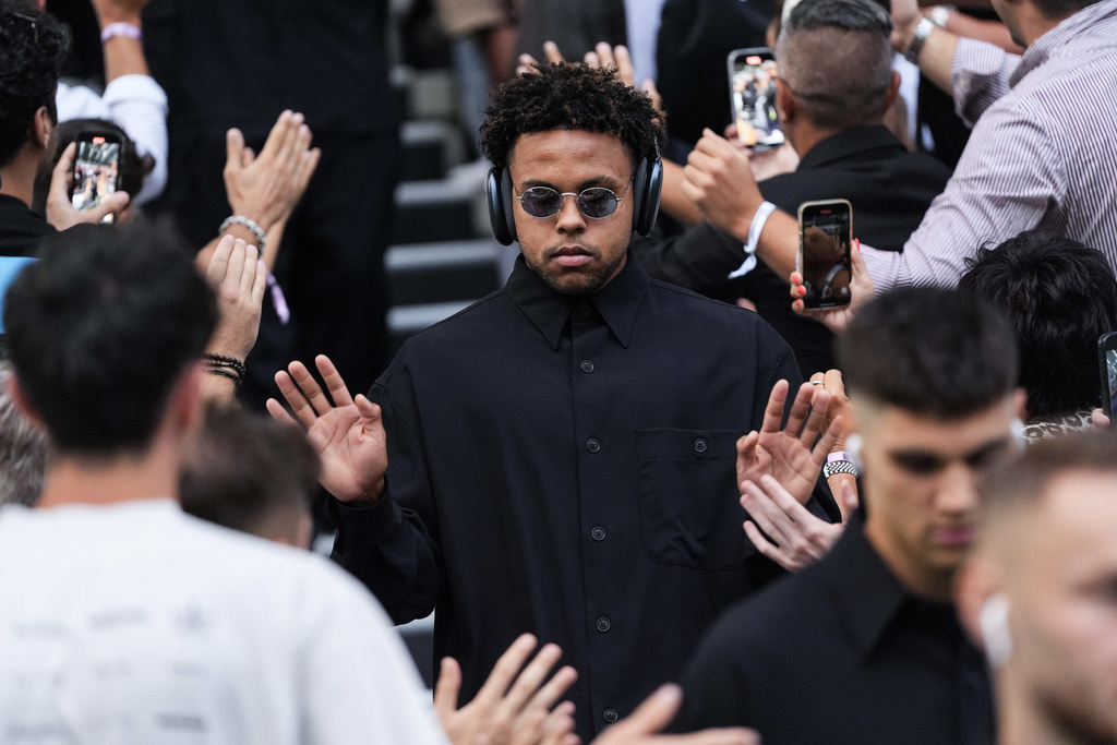 FILE - Juventus's Weston McKennie arrives before the start of a Serie A soccer match between Juventus and Parma at the Juventus Stadium in Turin, northern Italy, Sunday, Aug. 24, 2025. (Fabio Ferrari/LaPresse via AP, File)