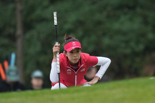 Yealimi Noh of the United States, lines up a putt on the 3rd hole during the final between the United States team and Australia team for the LPGA International Crown golf tournament at the New Korea Country Club in Goyang, South Korea, Sunday, Oct. 26, 2025. (AP Photo/Lee Jin-man) Yealimi Noh of the United States, lines up a putt on the 3rd hole during the final between the United States team and Australia team for the LPGA International Crown golf tournament at the New Korea Country Club in Goyang, South Korea, Sunday, Oct. 26, 2025. (AP Photo/Lee Jin-man)