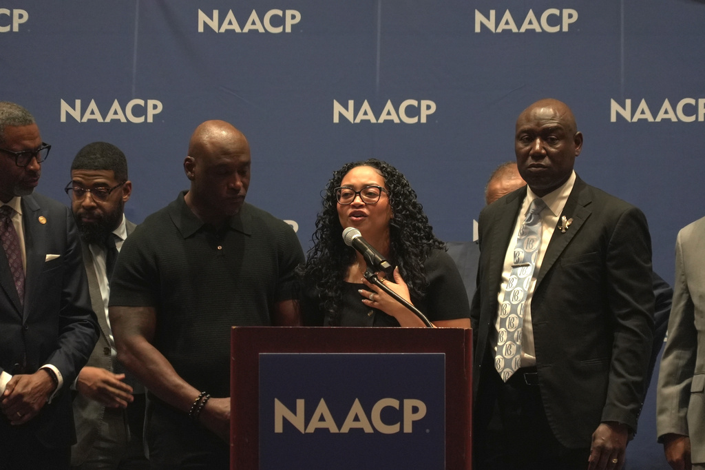Christine Wonsley speaks at a news conference about the results of an independent autopsy of her son, Nolan Wells at the NAACP National Convention in Chicago, Wednesday, July 22, 2026. (AP Photo/Laura Bargfeld)