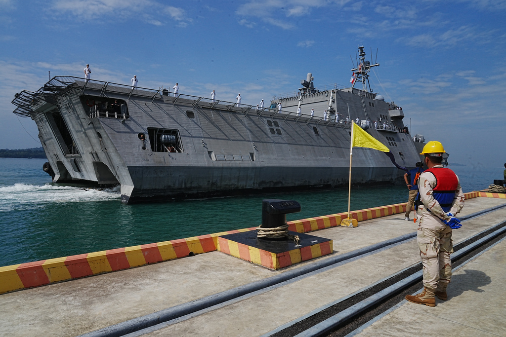 U.S. warship USS Cincinnati is docked upon arrival at Ream Naval Base's pier in Sihanoukville Cambodia, Saturday, Jan. 24, 2026. (AP Photo/Heng Sinith)
