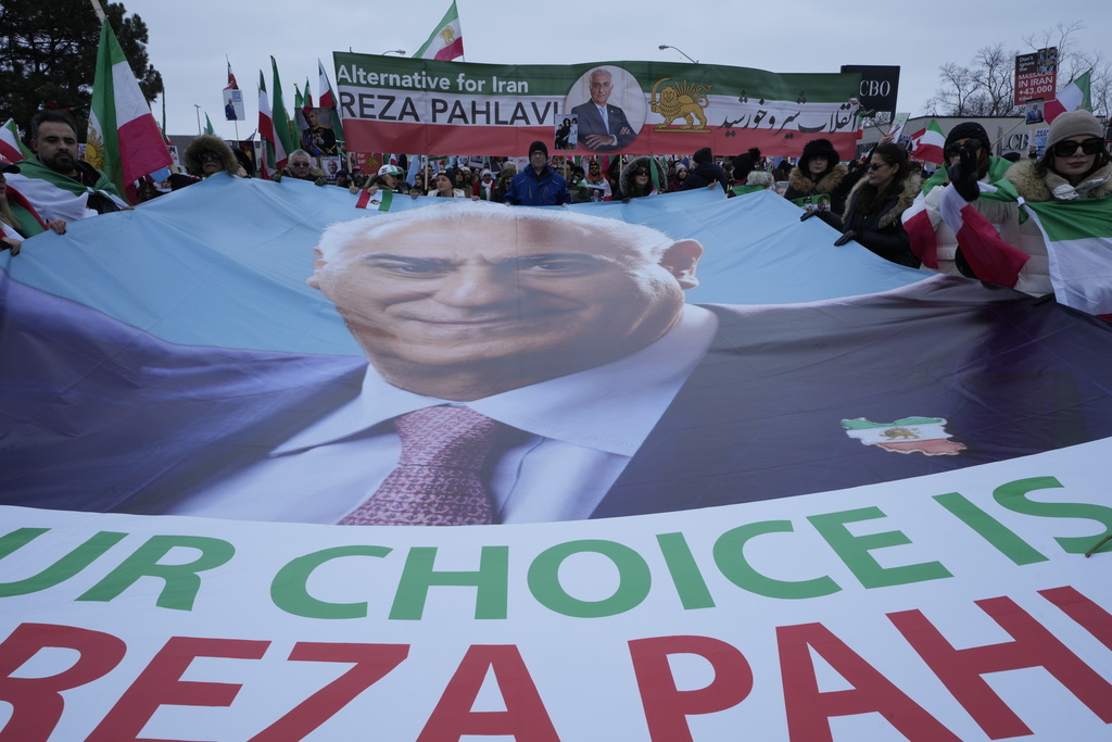 Supporters of Iran's exiled Crown Prince Reza Pahlavi attend a demonstration in Toronto, Saturday, Feb. 14, 2026. (AP Photo/Kamran Jebreili)