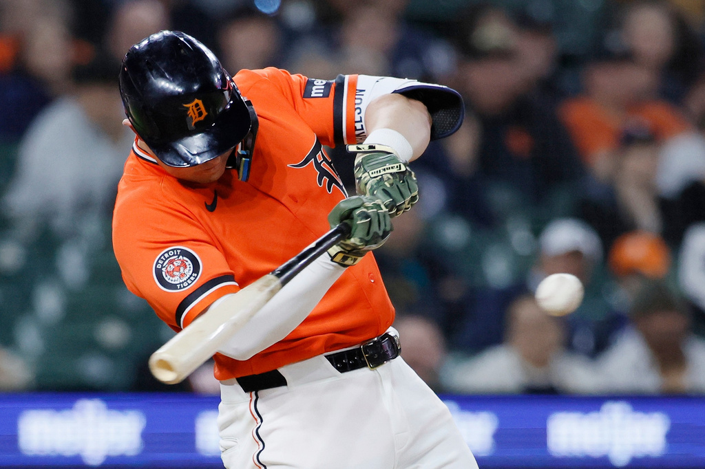 Detroit Tigers' Spencer Torkelson, hits walk-off RBI single to drive in Matt Vierling in the bottom of the ninth inning to beat the Toronto Blue Jays in a baseball game, Friday, May 15, 2026, in Detroit. (AP Photo/Duane Burleson)