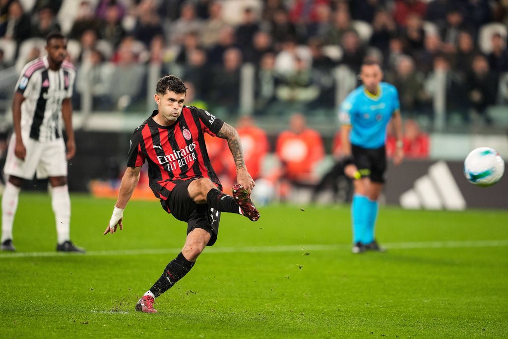 AC Milan's Christian Pulisic misses a penalty kick during the Serie A soccer match between Juventus and AC Milan at the Allianz Stadium in Turin, Italy, Sunday Oct. 5, 2025. (Fabio Ferrari/LaPresse via AP)