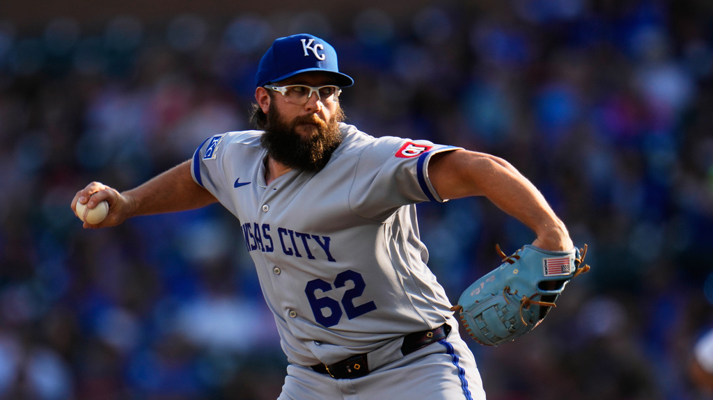 Kansas City Royals pitcher Randy Dobnak throws against the Detroit Tigers during the first inning of a baseball game Thursday, July 23, 2026, in Detroit. (AP Photo/Paul Sancya)