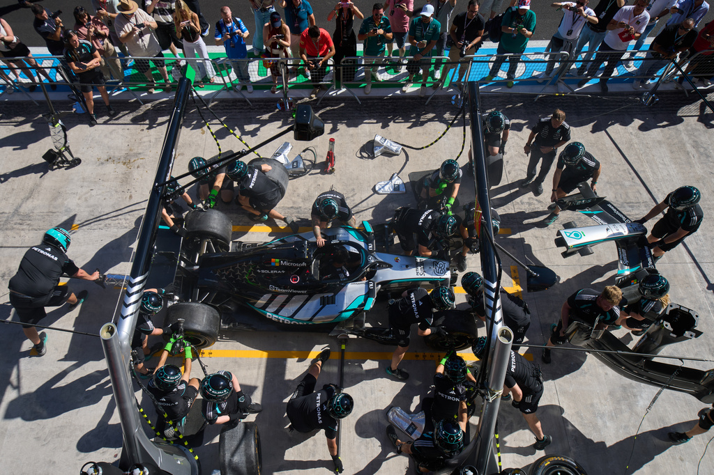 The Mercedes team trains ahead of the Spanish Formula One Grand Prix, in Madrid, Spain, Thursday, Sept. 10, 2026. (AP Photo/Bernat Armangue)