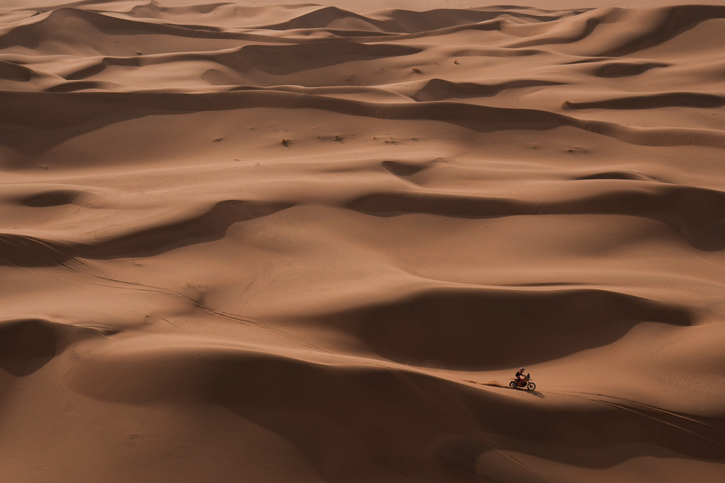 Rider Luciano Benavides competes during the seventh stage of the Dakar Rally between Riyadh and Wadi Ad Dawasir, Saudi Arabia, Sunday, Jan.11, 2026. (AP Photo/Thibault Camus)