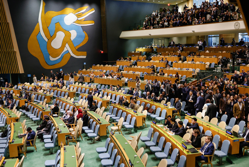 Delegates leave the General Assembly hall as Israeli Prime Minister Benjamin Netanyahu steps up to the podium to speak at the 80th session of the United Nations General Assembly, Friday, Sept. 26, 2025, at U.N. headquarters. (AP Photo/Stefan Jeremiah)