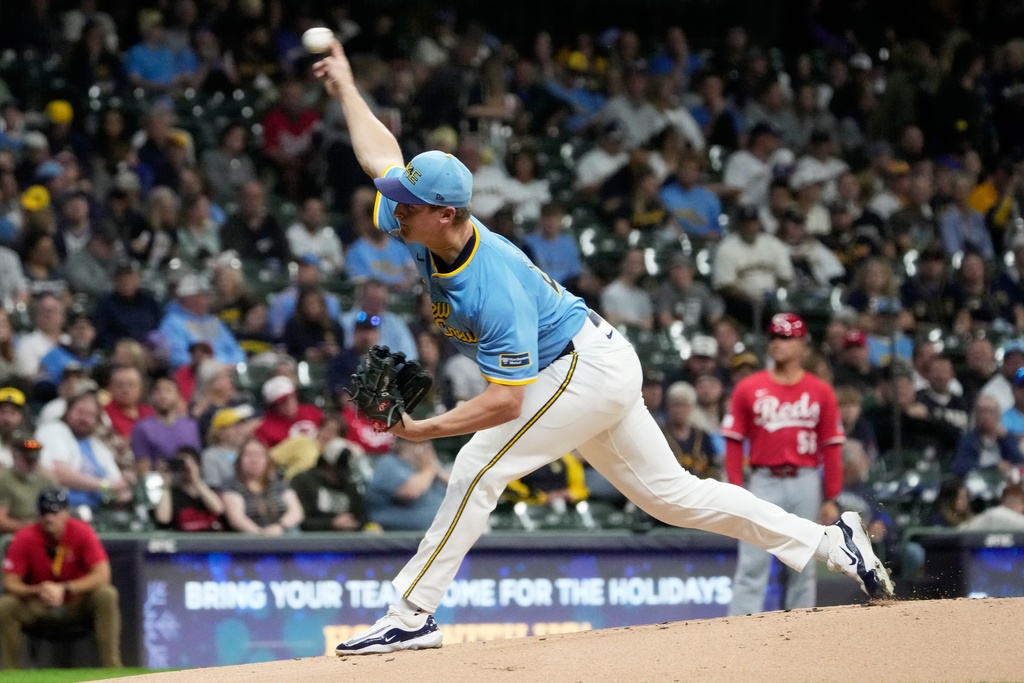 Milwaukee Brewers' Quinn Priester throws during the first inning of a baseball game against the Cincinnati Reds Friday, Sept. 26, 2025, in Milwaukee. (AP Photo/Morry Gash)