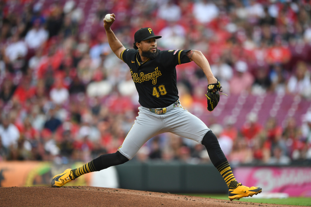 Pittsburgh Pirates' Yohan Ramírez pitches during the first inning of a baseball game against the Cincinnati Reds on Thursday, July 30, 2026 in Cincinnati. (AP Photo/Tanner Pearson)