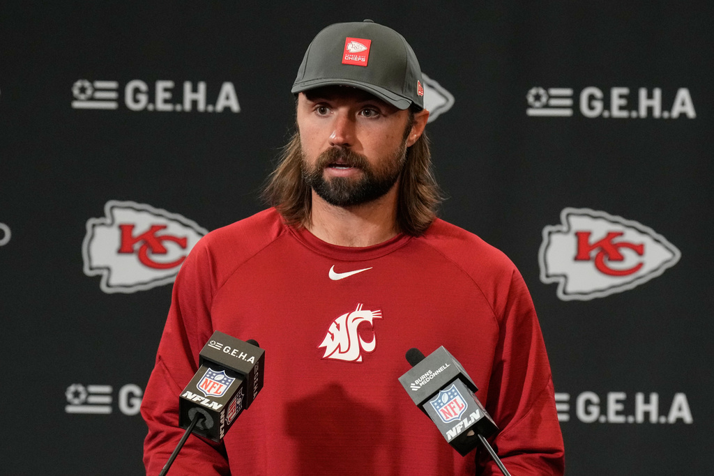 Kansas City Chiefs quarterback Gardner Minshew speaks during a news conference following an NFL football game against the Los Angeles Chargers Sunday, Dec. 14, 2025, in Kansas City, Mo. (AP Photo/Charlie Riedel)