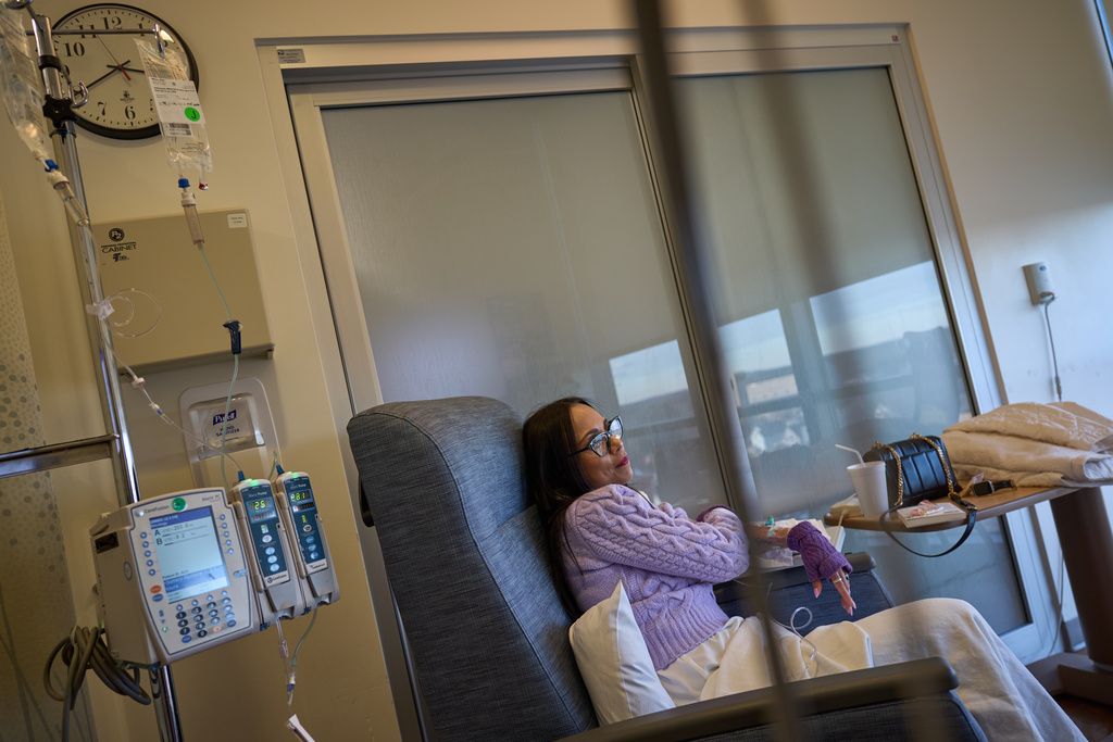 Ruth Wilson, whose lupus took six years to diagnose, receives her monthly lupus-focused IV treatment at UMass Memorial Medical Center, Tuesday, Jan. 14, 2025, in Worcester, Mass. (AP Photo/David Goldman)