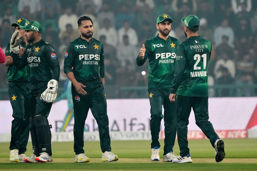 Pakistan's Faheem Ashraf, center, celebrates with teammates after the dismissal of South Africa's Ottneil Baartman during the second T20 cricket match between Pakistan and South Africa, in Lahore, Pakistan, Friday, Oct. 31, 2025. (AP Photo/K.M. Chaudary) Pakistan's Faheem Ashraf, center, celebrates with teammates after the dismissal of South Africa's Ottneil Baartman during the second T20 cricket match between Pakistan and South Africa, in Lahore, Pakistan, Friday, Oct. 31, 2025. (AP Photo/K.M. Chaudary)