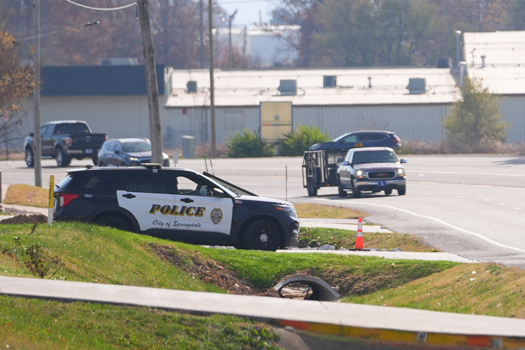 A Springdale, Ark., police officer waits to pull over speeding drivers along Old Missouri Road, Nov. 18, 2025, in Springdale, Ark. (AP Photo/Julio Cortez)