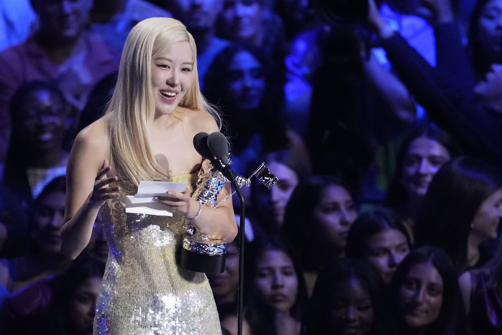 Rosé accepts the award for song of the year for "APT."during the MTV Video Music Awards on Sunday, Sept. 7, 2025, at UBS Arena in Elmont, N.Y. (Photo by Charles Sykes/Invision/AP)