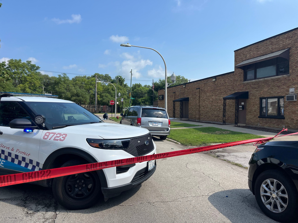 Chicago police investigate South Chicago Chapel after authorities discovered dozens of decomposing bodies in the funeral home's basement on Friday, Aug. 7, 2026. (AP Photo/Cybele Mayes-Osterman)