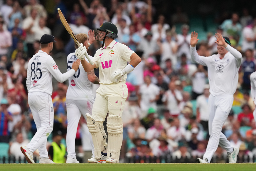 Australia's Marnus Labuschagne reacts after he was dismissed during play on day two of the fifth and final Ashes cricket test between England and Australia in Sydney, Monday, Jan. 5, 2026. (AP Photo/Mark Baker)