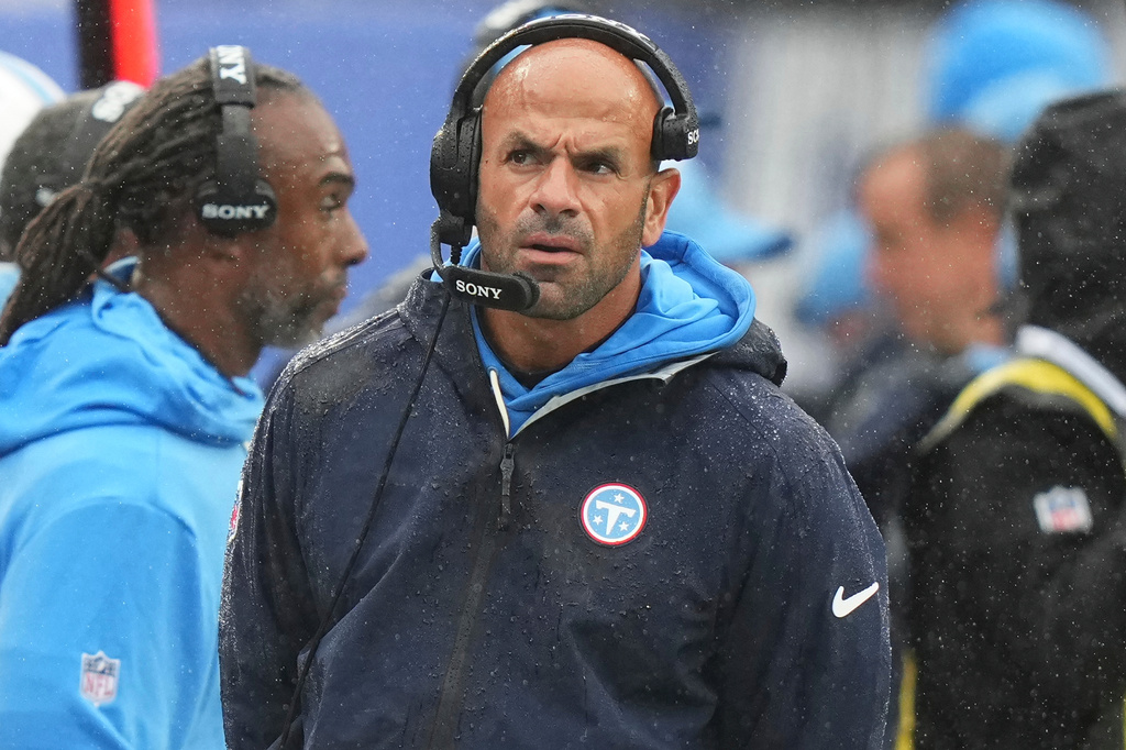 Tennessee Titans head coach Robert Saleh reacts on the sideline during the second half of an NFL football game against the New York Giants in East Rutherford, N.J., Sunday, Sept. 27, 2026. (AP Photo/Frank Franklin II)