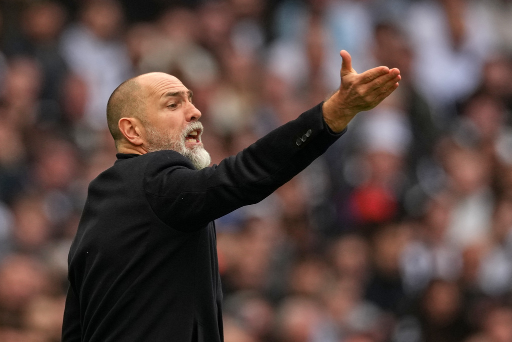 Tottenham's coach Igor Tudor gestures during the English Premier League soccer match between Tottenham Hotspur and Nottingham Forest in London, Sunday, March 22, 2026. (AP Photo/Dave Shopland)