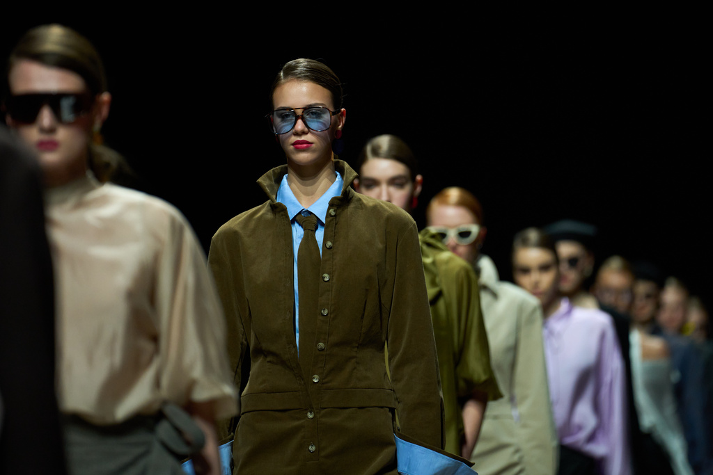 Models wear creations by Russian brand Edder on a runway at the Moscow Fashion Week in Moscow, Sunday, March 15, 2026. (AP Photo/Alexander Zemlianichenko)