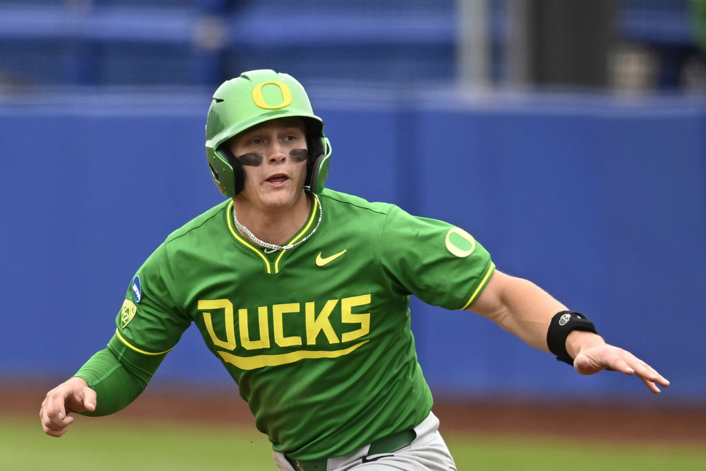 FILE - Oregon's Drew Smith (17) during an NCAA regional baseball game on Friday, May 31, 2024 in Santa Barbara, Calif. (AP Photo/John McCoy,File)