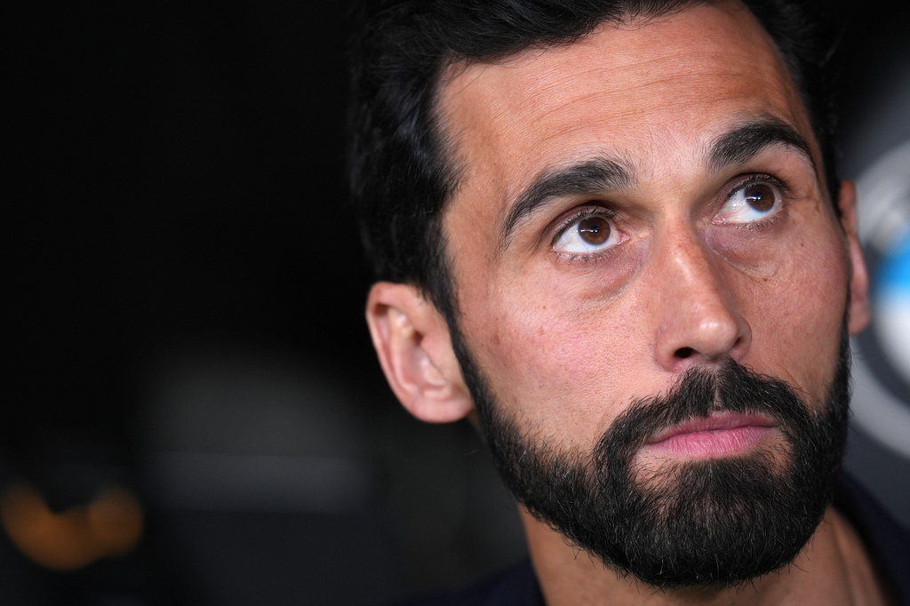 FILE - Real Madrid's head coach Alvaro Arbeloa looks out from the bench prior to the Spanish La Liga soccer match between Real Madrid and Real Oviedo in Madrid, Spain, Thursday, May 14, 2026. (AP Photo/Manu Fernandez, File)