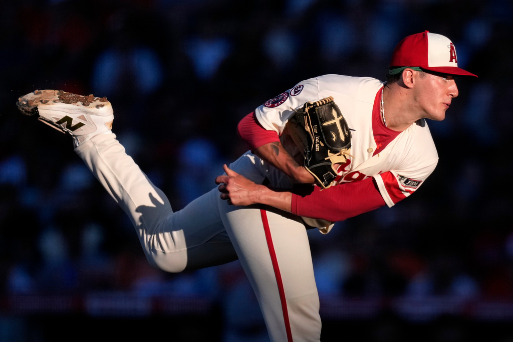 Los Angeles Angels pitcher Sam Aldegheri throws to the plate during the third inning of a baseball game against the Baltimore Orioles, Monday, June 22, 2026, in Anaheim, Calif. (AP Photo/Mark J. Terrill)