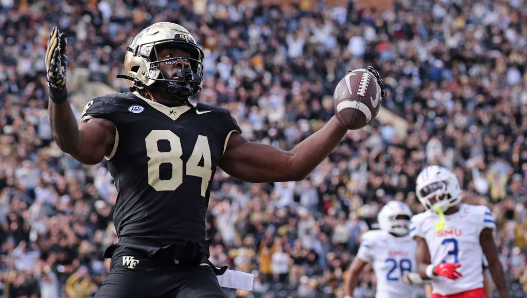 Wake Forest tight end Eni Falayi celebrates his touchdown during an NCAA college football game against SMU, Saturday, Oct. 25, 2025, in Winston-Salem, N.C. (Walt Unks/The Winston-Salem Journal via AP)