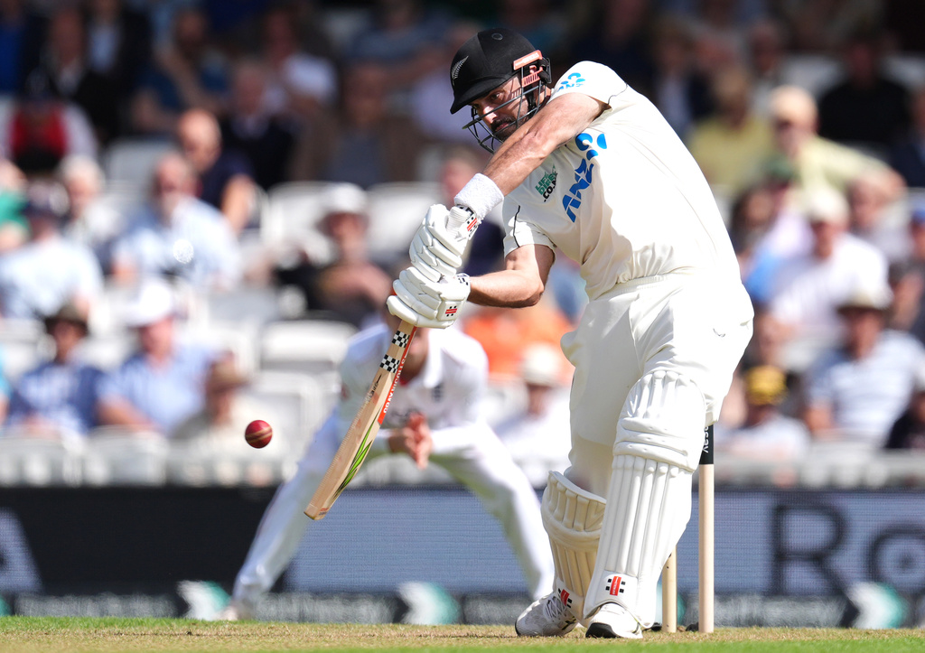 New Zealand's Daryl Mitchell in action on day one of the second cricket test between England and New Zealand in London, Wednesday, June 17, 2026. (Ben Whitley/PA via AP)