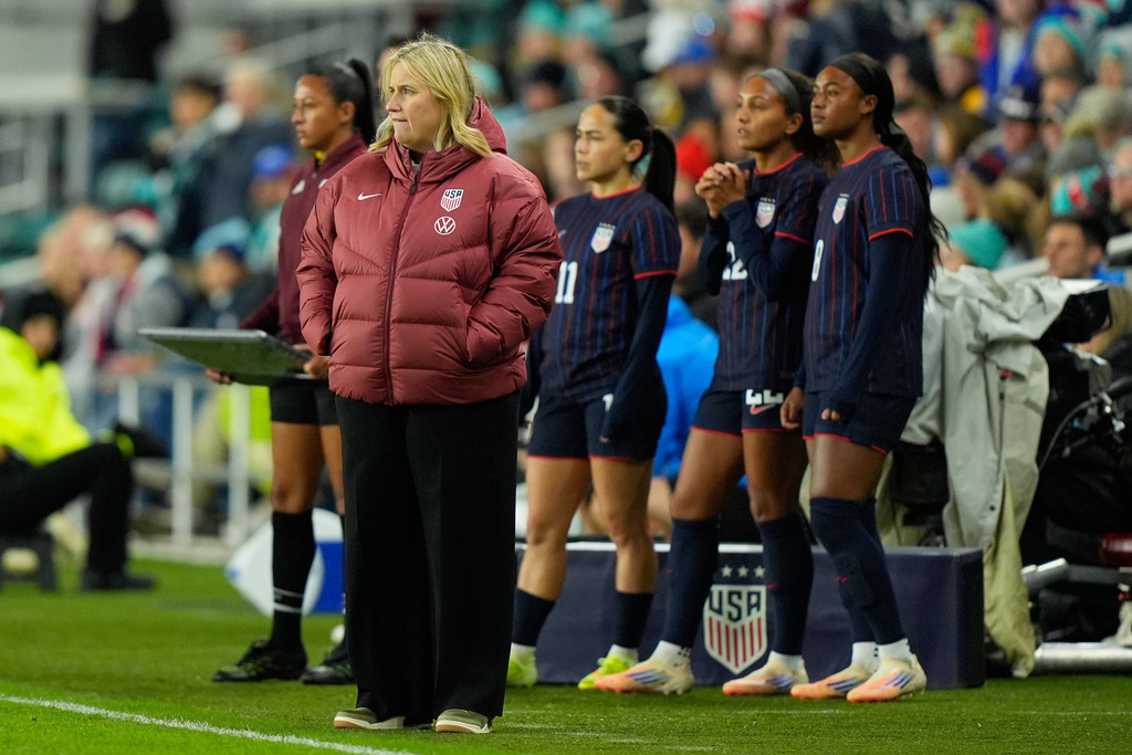 FILE - United States head coach Emma Hayes watches during the second half of a women's international friendly soccer match against New Zealand, Wednesday, Oct. 29, 2025, in Kansas City, Mo. (AP Photo/Charlie Riedel, File)