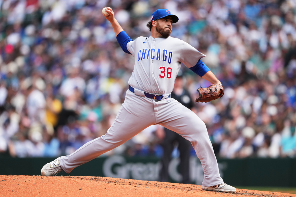 Chicago Cubs relief pitcher Aaron Civale throws against the Seattle Mariners during the fourth inning of a baseball game, Sunday, Aug. 23, 2026, in Seattle. (AP Photo/Lindsey Wasson)