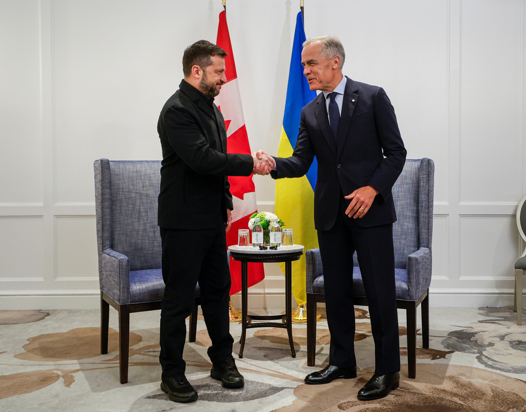 Canadian Prime Minister Mark Carney, right, and Volodymyr Zelenskyy, president of Ukraine, meet in Calgary, Alta., Thursday, Sept. 10, 2026. (Jeff McIntosh/The Canadian Press via AP)