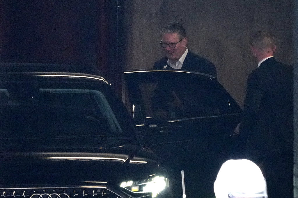 Britain's Prime Minister Keir Starmer enters his car to leave after delivering a speech at the Coin Street Neighbourhood Centre in Waterloo, London, Monday, May 11, 2026.(AP Photo/Kin Cheung)