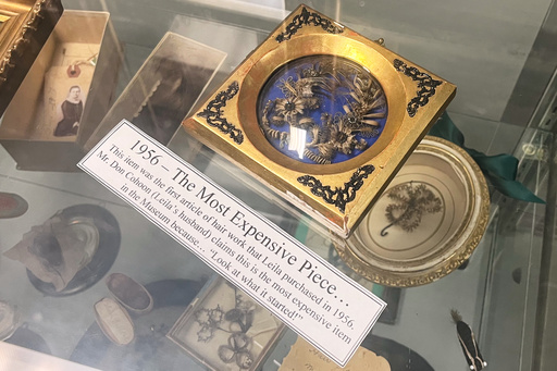 The first piece of hair art that the Leila Cohoon collected for her museum, Leila’s Hair Museum, is on display Monday, Oct. 6, 2025, in Independence, Miss. (AP Photo/Heather Hollingsworth) The first piece of hair art that the Leila Cohoon collected for her museum, Leila’s Hair Museum, is on display Monday, Oct. 6, 2025, in Independence, Miss. (AP Photo/Heather Hollingsworth)