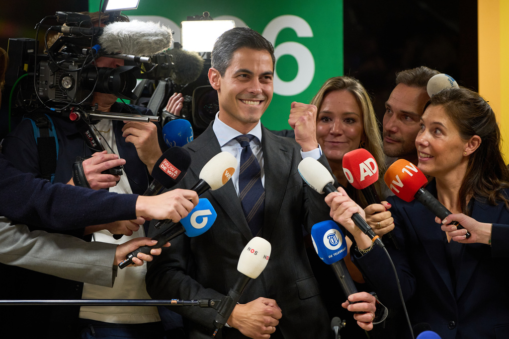 Rob Jetten, leader of the Democrats 66, D66, celebrates one day after the general election, at the House of Representatives in The Hague, Thursday, Oct. 30, 2025. (AP Photo/Peter Dejong)