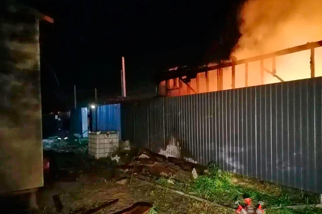 In this photo provided by Moscow Region Governor Andrei Vorobyov's official telegram channel, flame and smoke rise from a construction site after a Ukrainian drone attack in an undisclosed area in the Moscow region, Russia, Tuesday, Aug. 18, 2026. (Moscow Region Governor Andrei Vorobyov's office via AP)