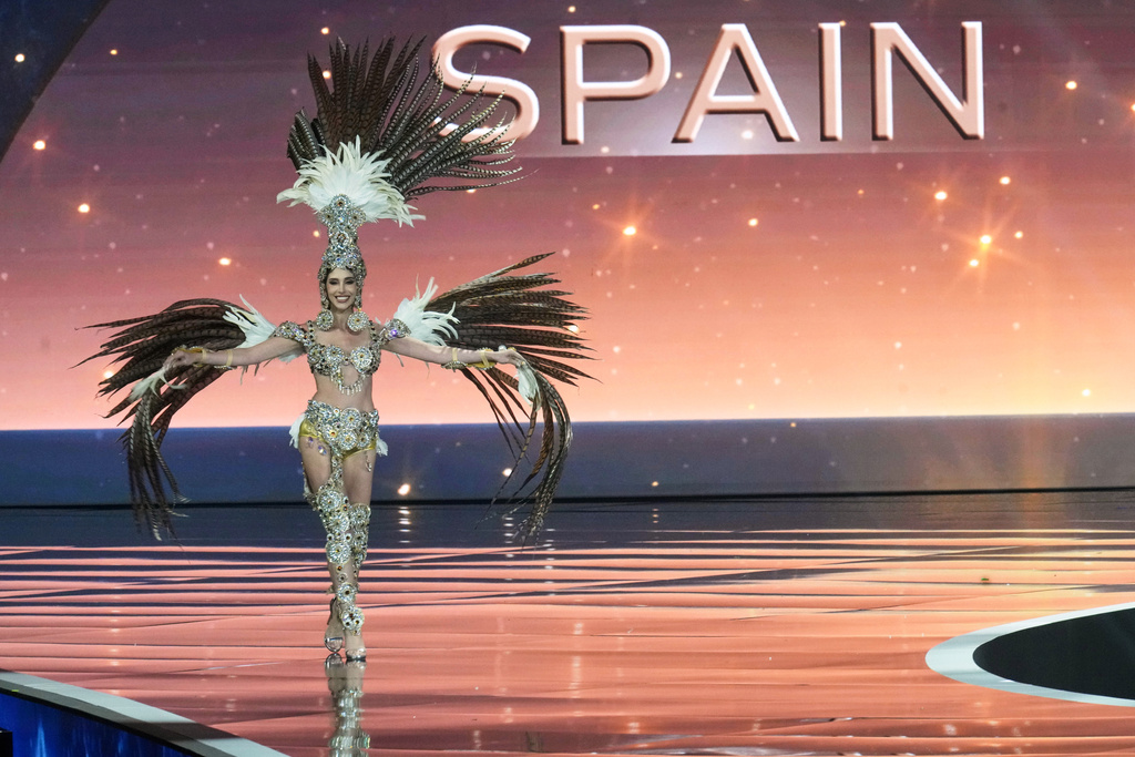 Miss Spain Andrea Valero competes in the national costume competition at the Miss Universe Beauty Pageant in Nonthaburi province, Thailand, Wednesday, Nov. 19, 2025. (AP Photo/Sakchai Lalit)