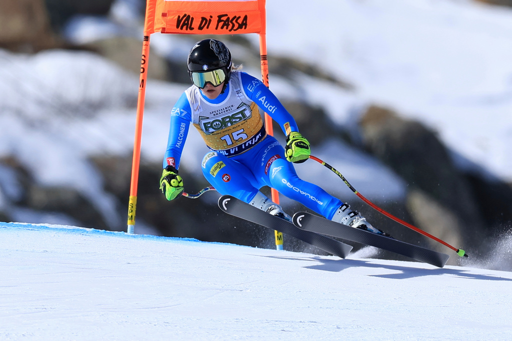 Italy's Laura Pirovano speeds down the course during an alpine ski, women's World Cup downhill, in Val di Fassa, Italy, Saturday, March 7, 2026. (AP Photo/Luciano Bisi)