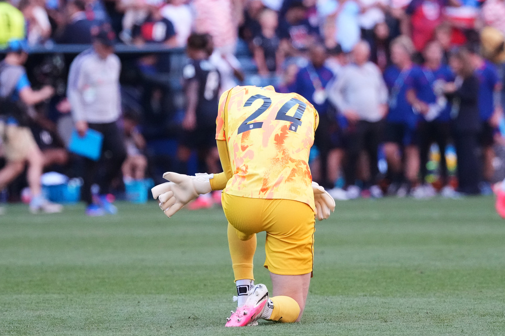 United States goalkeeper Matt Freese (24) reacts after the World Cup round of 16 soccer match between the United States and Belgium in Seattle, Monday, July 6, 2026. (AP Photo/Ted S. Warren)